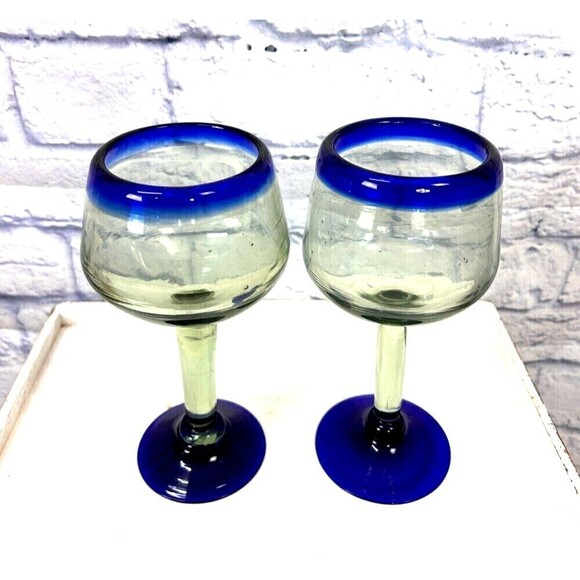 Hand Blown Mexican Glass 2 Stemmed Wine Artisan Goblet Cobalt Blue Rim Base - Picture 9 of 9